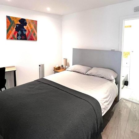Modern Studio Apartment With Free Wifi لندن المظهر الخارجي الصورة